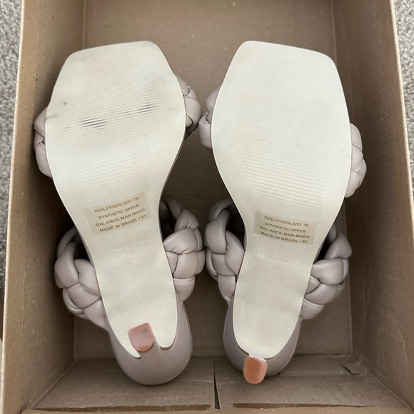 Steve Madden Kenley Heels - Picture 2 of 4